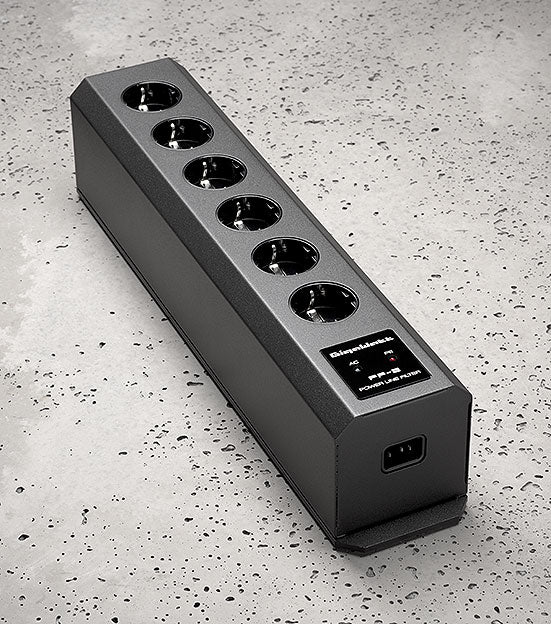 GigaWatt PF-2 EVO Filtering Power Strip - Alma Music and Audio - Alma Music and Audio -