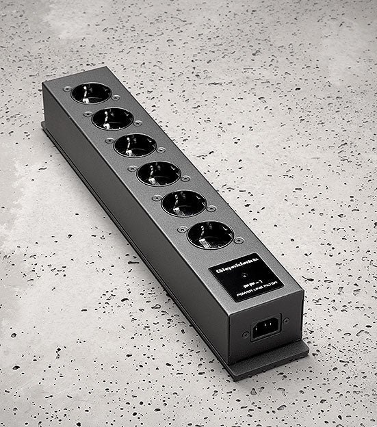 GigaWatt PF-1 EVO Filtering Power Strip - Alma Music and Audio - Alma Music and Audio - 
