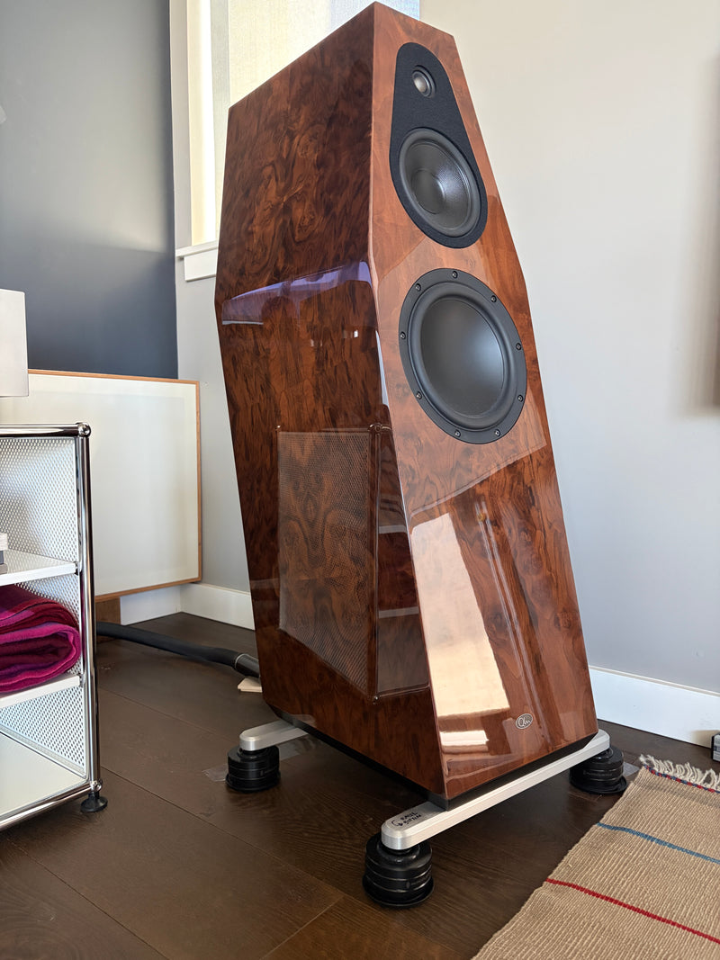 Qln Reference 9 Loudspeakers [Previously Owned]