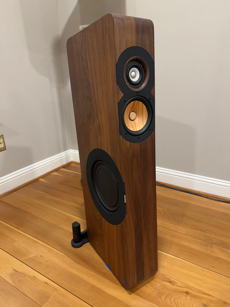 Boenicke W11SE in Walnut (Previously Owned)