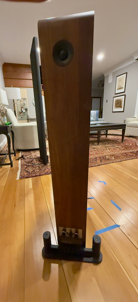 Boenicke W11SE in Walnut (Previously Owned)
