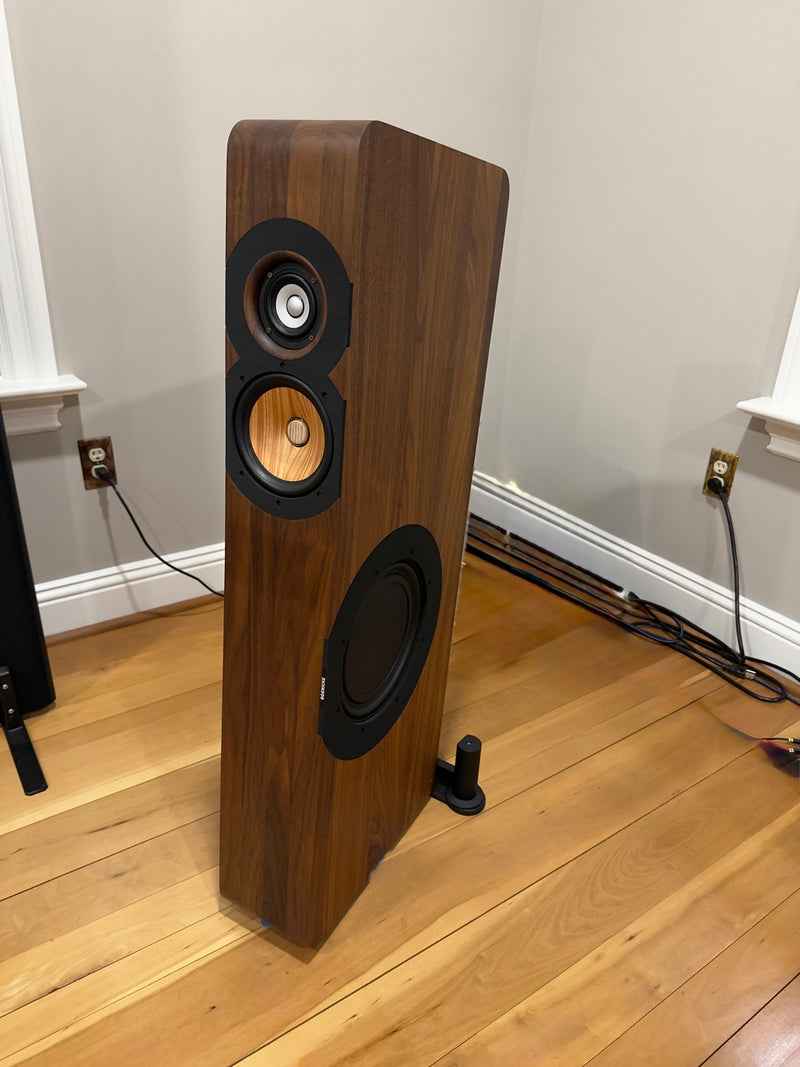 Boenicke W11SE in Walnut (Previously Owned)