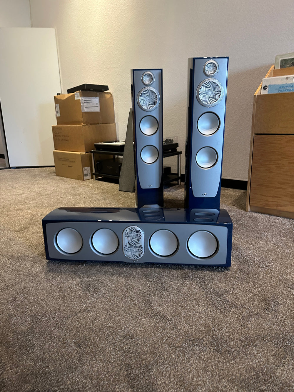 Paradigm Persona 3C Center Channel Speaker [Previously Owned]
