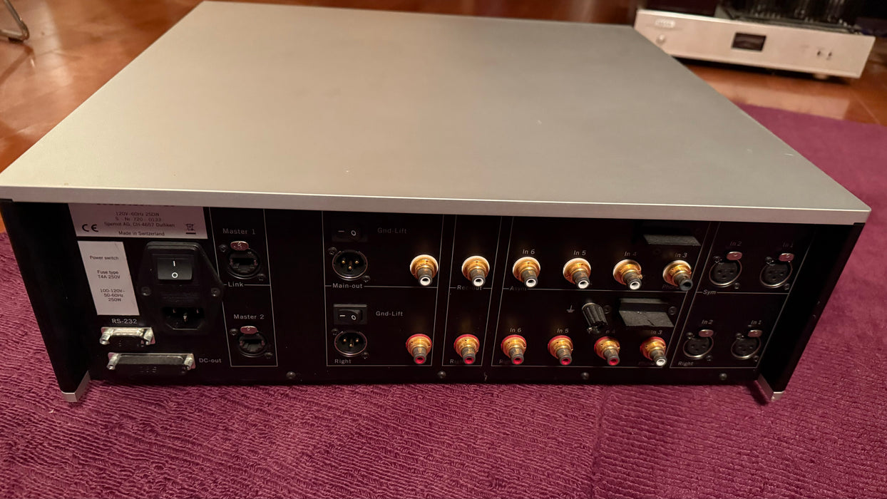 Soulution 720 Preamplifier with Phono [Previously Owned]