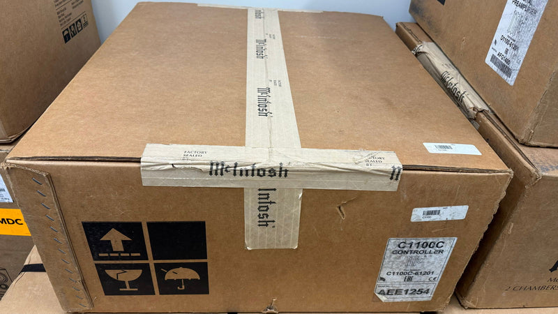 McIntosh C1100 2-Channel Vacuum Tube Preamplifier [Previously Owned] - Alma Music and Audio - Alma Music and Audio - 