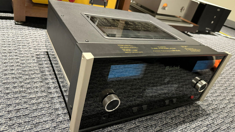 McIntosh C2600 Tube Preamplifier [Previously Owned] - Alma Music and Audio - Alma Music and Audio - 