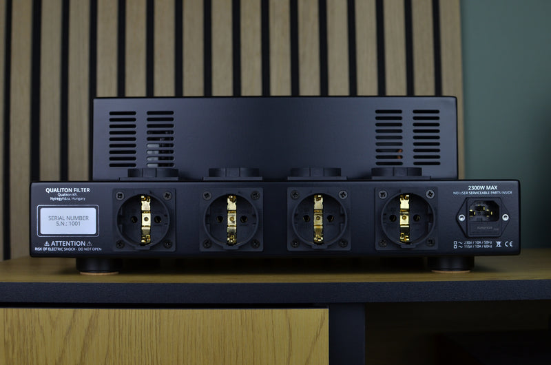 Audio Hungary Qualiton Filter rear panel with IEC inlet and output sockets