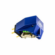 EMT HMD 025 - Atelier 13 white background isolation