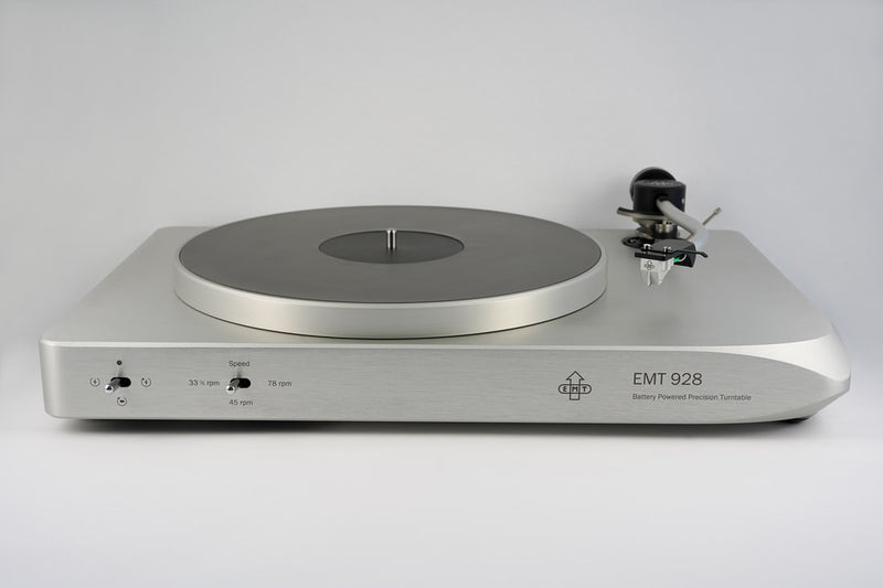 EMT 928 II Battery Powered Turntable - silver plinth 3/4 front view, manufacturer photo