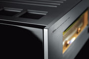 Yamaha M-5000 — close-up of screw-type pure-brass speaker binding post terminals