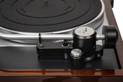 Thorens TD 1601 TP 160 turntable, Gloss Walnut, close-up of TP 160 tonearm pivot and counterweight