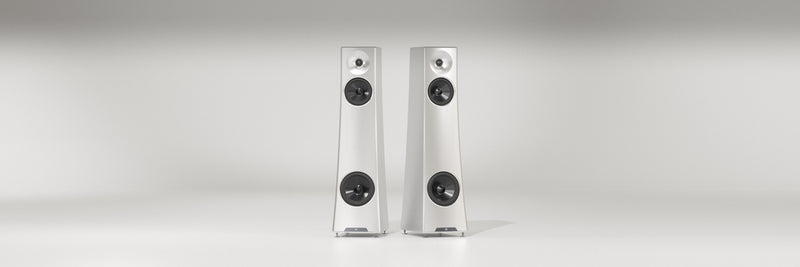YG Acoustics Vesper 3 loudspeakers, pair, wide banner composition